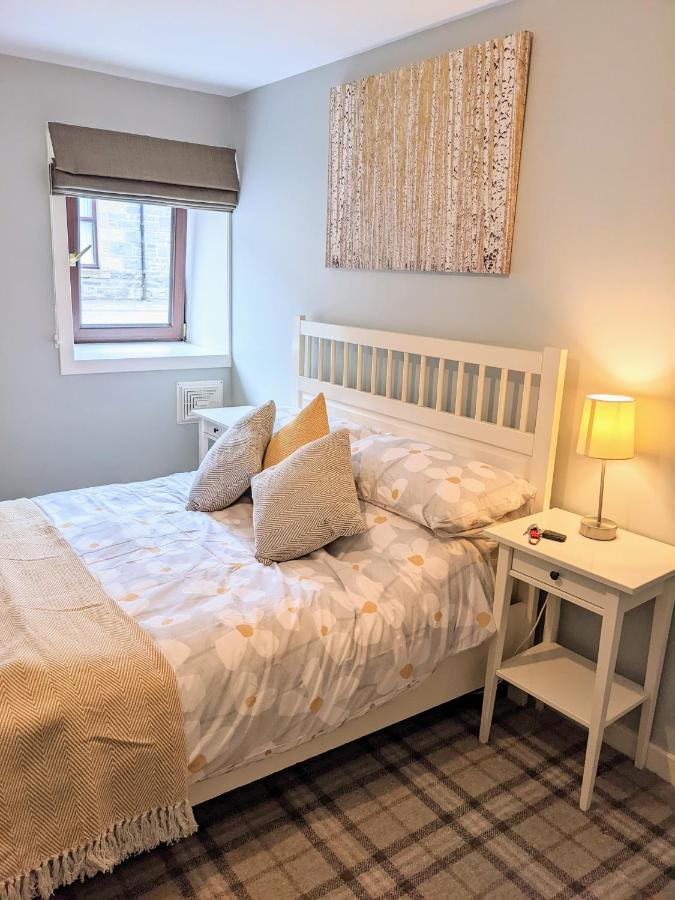 Ailnack Cottage -Cheerful Cottage With Secure Garden And Off Street Parking Sleeps 4 Tomintoul Ngoại thất bức ảnh
